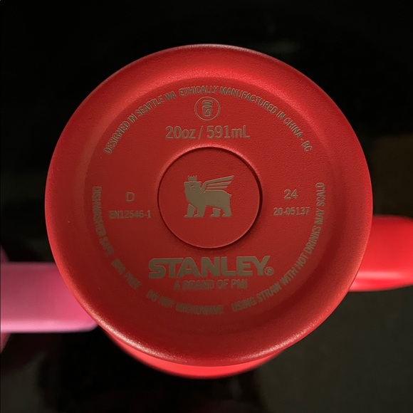 Valentine Stanley 20 oz Pink and Red Heart Tumblers *limited edition* - Picture 9 of 9